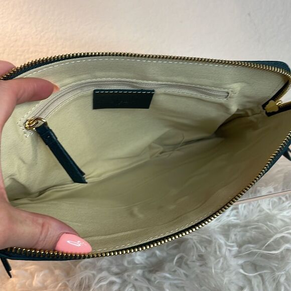 Mark & Graham COMMUTE CLUTCH | green - Picture 5 of 6